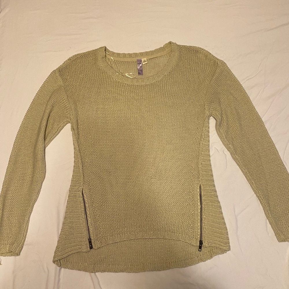 Beige sweater with zipper details